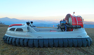 Twin motor MAD Hovercraft